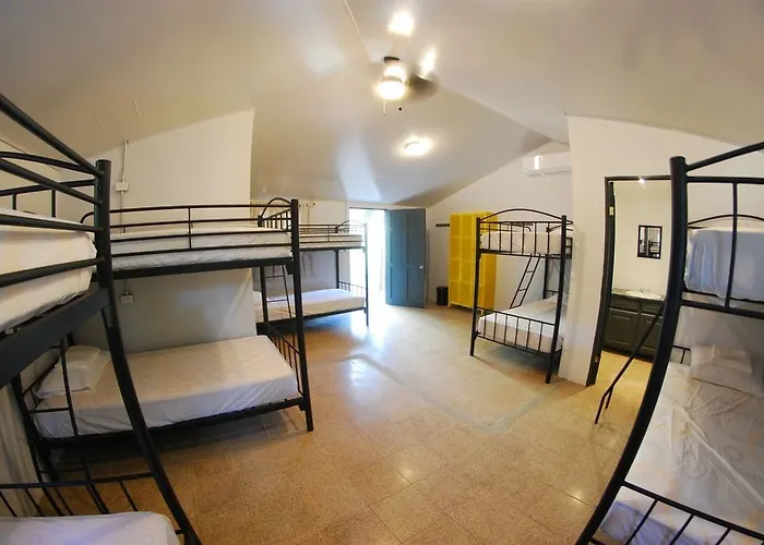 Slumber Party Hotel Tamarindo